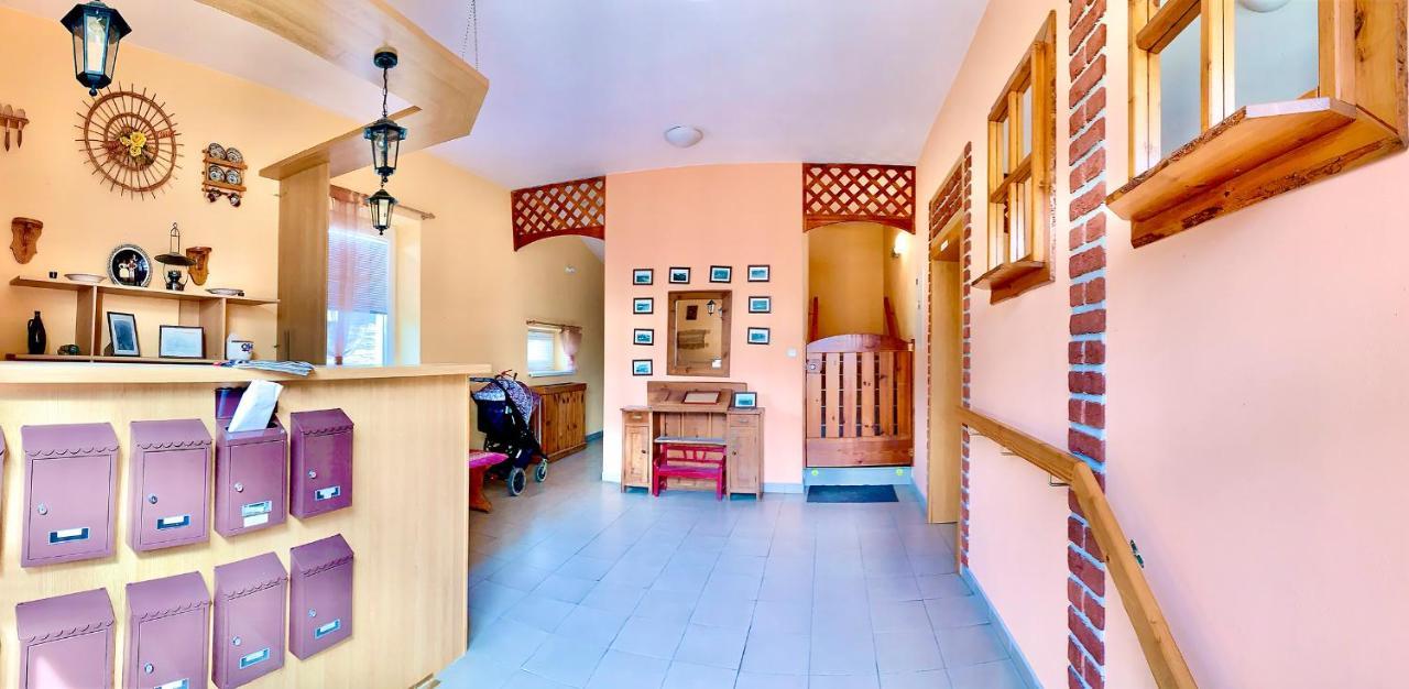 2-Izbovy Apartman Mlynica S Balkonom Ngoại thất bức ảnh