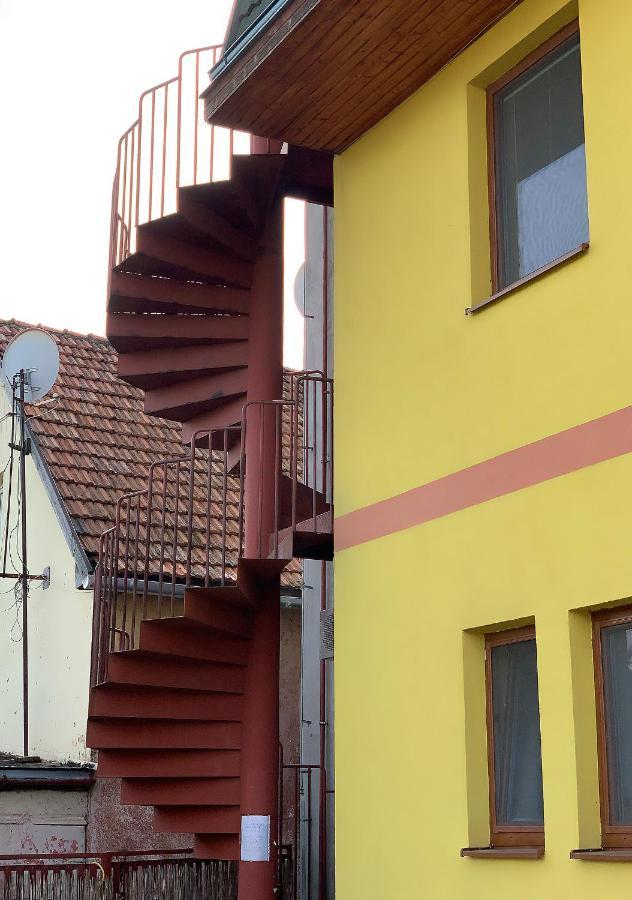 2-Izbovy Apartman Mlynica S Balkonom Ngoại thất bức ảnh